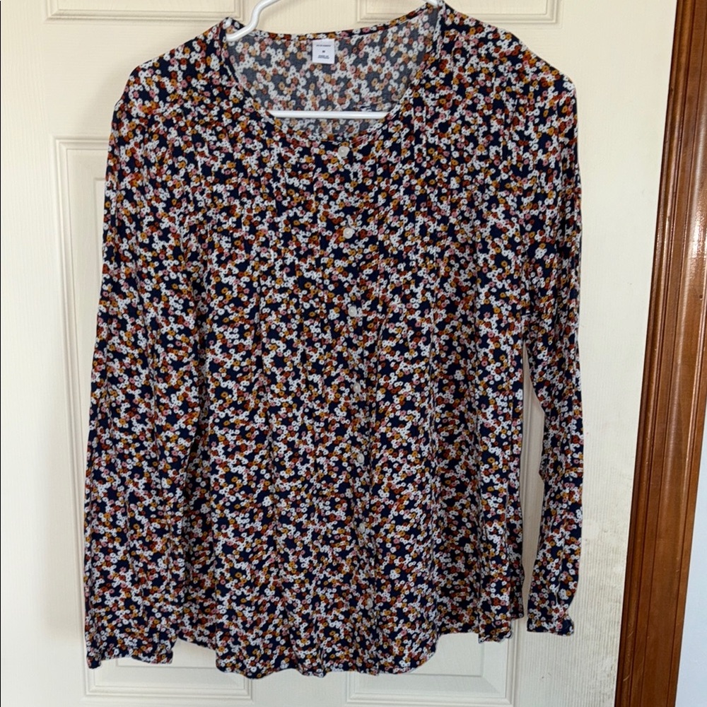 Old Navy White Fitted Long Sleeve Blouse
